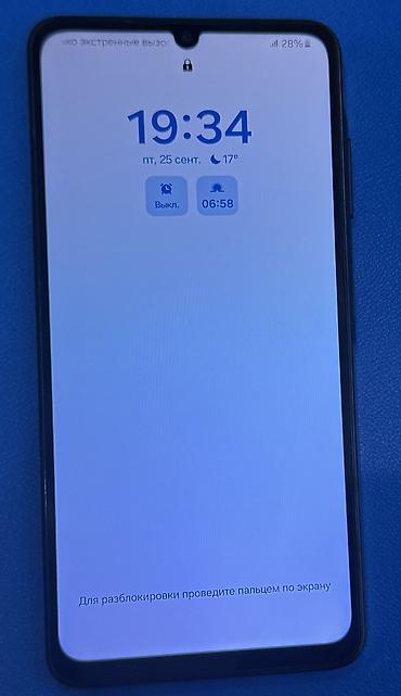 фередо на спринтер: Samsung Galaxy A06, Б/у, 128 ГБ, цвет - Синий, 2 SIM — 4