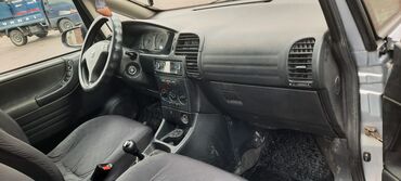 Opel: Opel Zafira: 2002 г., 1.8 л, Механика — 6