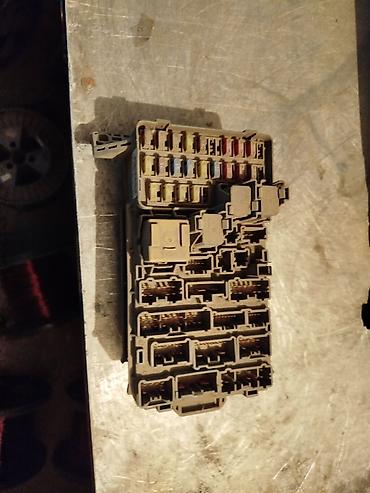 Другие детали салона: Запчасти для Honda CR‑V 2005года выпуска обьем двигателя 2.4 — 10