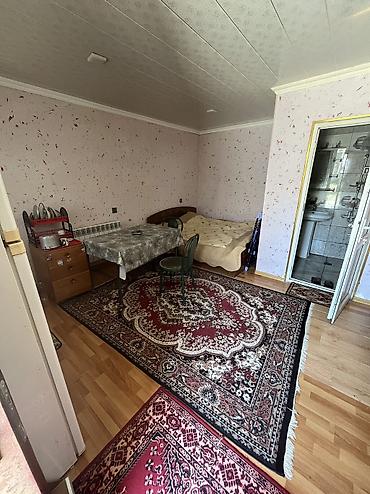 daşınan evler: Corat bağlarl 4 nömrə və 33 nömrəli marşurta yaxin 1 otaqli ev kirayə — 4