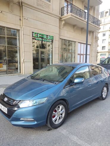 Honda: Honda Insight: 1.3 l | 2010 il — 3