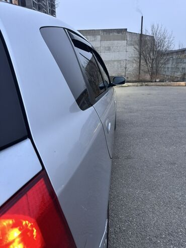 Honda: Honda Civic: 2002 г., 1.7 л, Автомат, Бензин, Хэтчбэк — 7