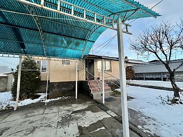 Продажа коттеджей и домов: Срочно продаю полДома село Кун туу рядом со школой и детским садом — 2