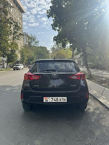 тоета аурис: Toyota Auris: 2013 г., 1.6 л, Автомат, Бензин, Хэтчбэк — 8