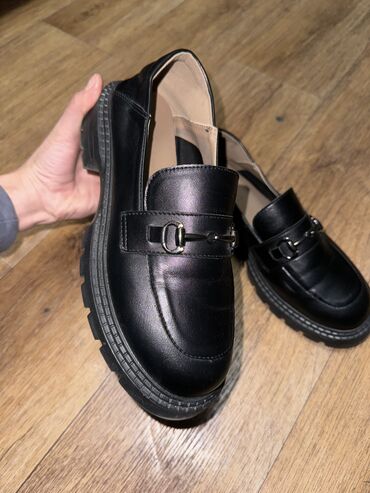 сникерс обувь: Туфли TOOT, Размер: 38, цвет - Черный