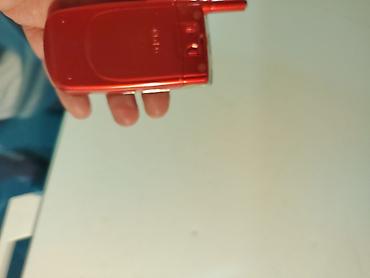 plafonska ventilacija: LG preklopni mobilni telefon (crveno‑srebrni), sa spoljnim ekranom i — 4