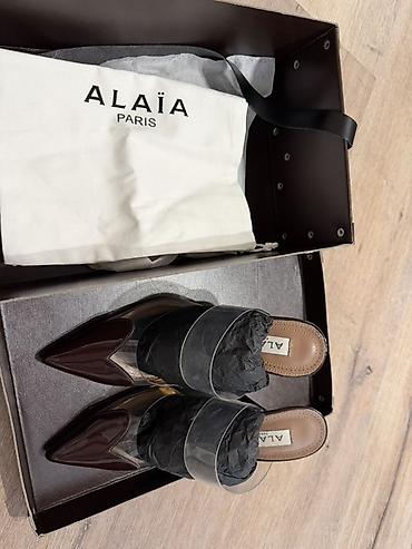 бу чехлы: Alaïa Paris — мюли с прозрачными ремнями и острым носком - Модель — 2
