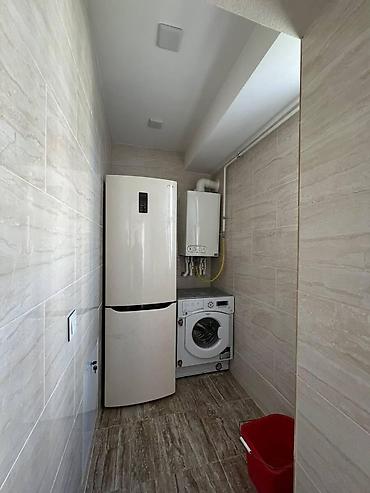 qara qarayev m: İcarəyə verilir 3 otaqlı yeni tikili 89 m², 8 Noyabr m. Kateqoriya — 9