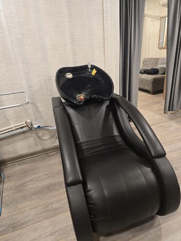 Salon, tibbi kreslolar: İşlənmiş, Saş yuyulması kreslosu