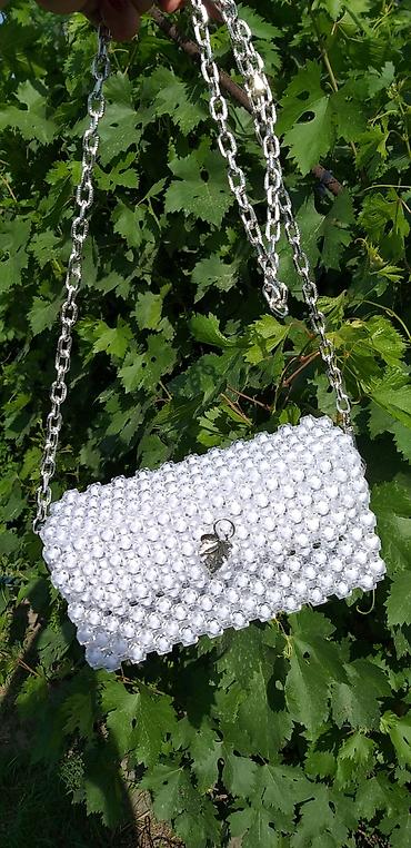 Классические сумки: Ручная работа. Сумочка из бусин. С таким аксессуаром вас заметят — 8