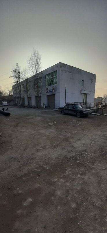 Kommersiya daşınmaz əmlakının satışı: Sumqayıt şəhəri Səməd Vurğun küşəsində yerləşən 1000 kv. m anbar, 800 -da lalafo.az — 31 Kommersiya daşınmaz əmlakının satışı: Sumqayıt şəhəri Səməd Vurğun küşəsində yerləşən 1000 kv. m anbar, 800 — 31