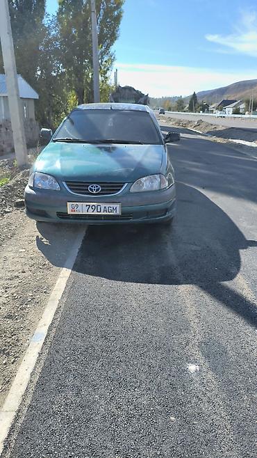 митсубиси галан: Toyota Avensis: 2001 г., 1.8 л, Кол менен иштөөчү, Бензин, Седан — 3