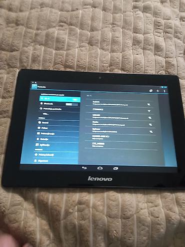 Lenovo: Lenovo tablet – crni - Ekran: oko 10 inča, širok format — 5