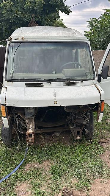 ман эвакуатор: Грузовик, Mercedes-Benz, Дубль, 3 т, Б/у — 3