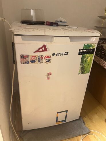 indesit ds 4160 s: 2 ayrı ayrı mini Soyducu her biri 200 azn satılır heç bir prablemı