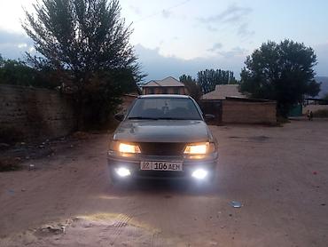 Daewoo Nexia: 2004 г., 1.6 л, Механика, Бензин, Седан at lalafo.kg Daewoo Nexia: 2004 г., 1.6 л, Механика, Бензин, Седан