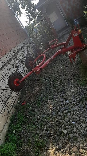 fortune tekerleri: Traktor üçün yay dişli ot yığan (tırmıq) – 4 diskli Məhsul təsviri: - — 2