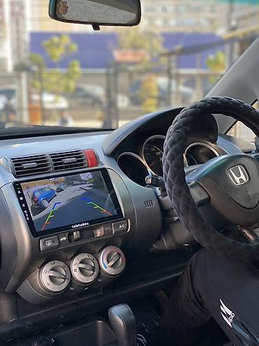 fit 2: Honda Fit: 2003 г., 1.3 л, Вариатор, Бензин, Хэтчбэк — 10