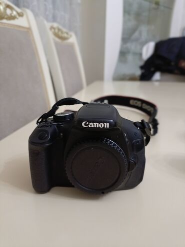 Fotokameralar: Salam Canon EOS 600D Satılır.Az işlənmiş əla vəziyyətdə.Üstündə 2 ədəd