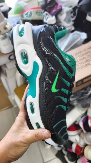 florida novi pazar obuca: NIke air max tn patike

Novo
Brojevi 36 do 46