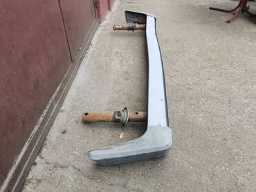 Auto delovi: Zadnji branik Lada 2121,21213,21214 Niva br.3. Polovnan, ocuvan — 5