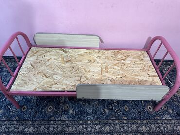 детский кровать: Односпальная кровать, Для девочки, Для мальчика, Б/у