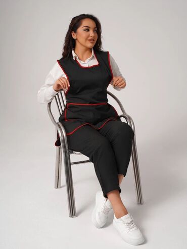 Спецодежда: Стильный и удобный фартук, созданный для ежедневной работы. Модель — 20