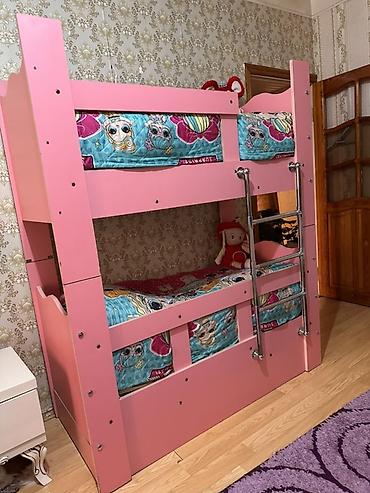 kunc skaf: Komplekt: çarpayı karkası, metal nərdivan, alt çekmece. 2 Matras da — 1