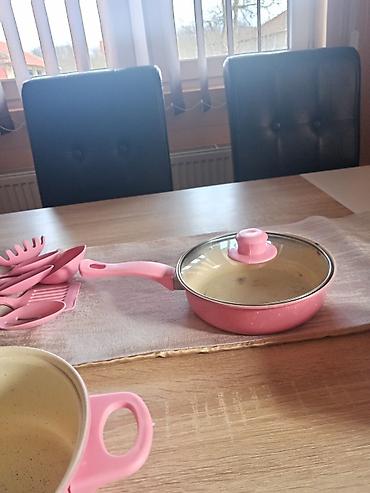 Kompleti posuđa: Komplet posuđa i kuhinjskog pribora – roze - Posuđe: tri — 11