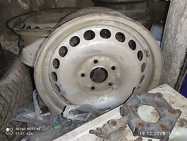авто рага: Дисктер R 15 Колдонулган — 7