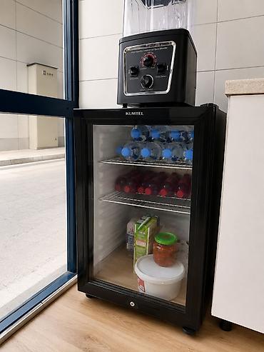 soyuducu bar: Bar soyuducusu satılır. Ölçü: 85×45×45 Coffee shop üçün istifadə — 1