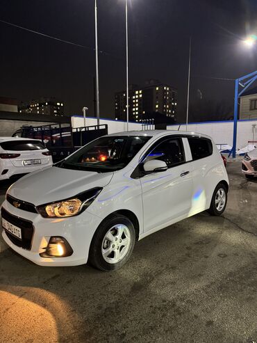 Chevrolet: Chevrolet Spark: 2018 г., 1 л, Вариатор, Бензин, Седан