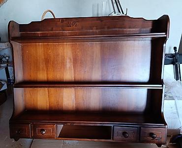 Antique Coat Racks: Drvena zidna polica sa fiokama – retro/klasičan dizajn - Materijal — 6