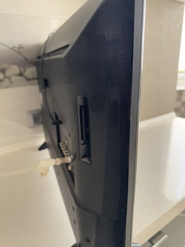 qabyuyan lg: Televizor LG Led 32" HD (1366x768)