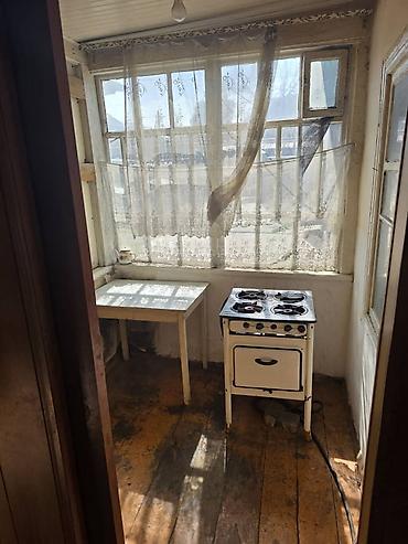 Долгосрочная аренда домов: Сдается 6 комнатный дом. Район рынка Баткен по Некрасова, участок 8 at lalafo.kg — 10 Долгосрочная аренда домов: Сдается 6 комнатный дом. Район рынка Баткен по Некрасова, участок 8 — 10