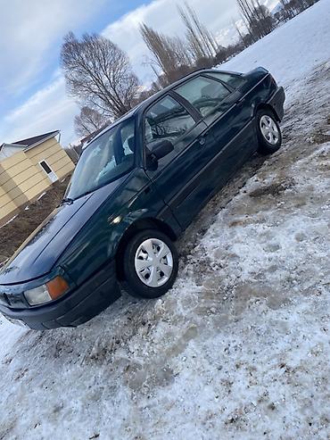 Volkswagen: Volkswagen Passat: 1991 г., 2 л, Механика, Седан — 1