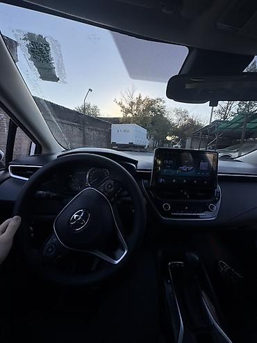росрочка: Toyota Corolla: 2019 г., 1.8 л, Гибрид, Седан — 9