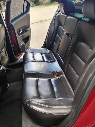 Chevrolet: Chevrolet Cruze: 1.4 l | 2012 il 180 km Sedan — 9