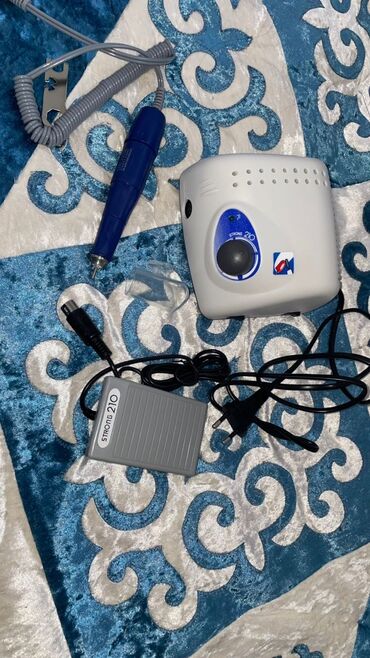 маникюрный столик: Профессиональный набор для маникюра и наращивания ногтей Состав: -