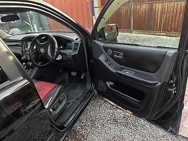 e34 4 4: Toyota Kluger: 2001 г., 3 л, Автомат, Бензин, Кроссовер — 6