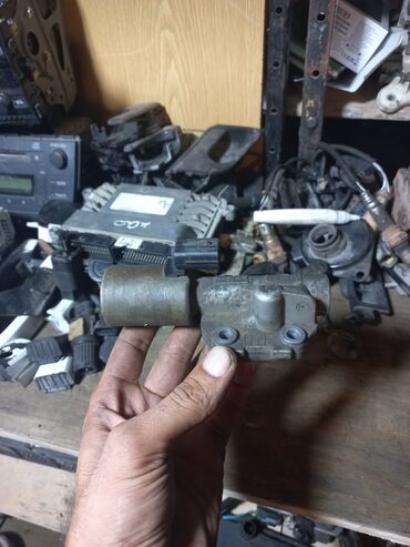 Sürətlər qutusunun beyni: Honda Crv 2002 -2006 karobka ehtiyat hisseleri honda cr-v karobka -da lalafo.az — 6 Sürətlər qutusunun beyni: Honda Crv 2002 -2006 karobka ehtiyat hisseleri honda cr-v karobka — 6