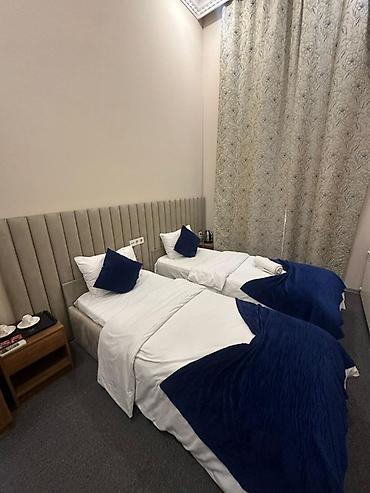 Otaqların günlük kirayəsi: Satılır. 12 otaq üçün mebel komplekti (televizor və kondisioner daxil — 7