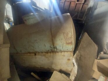 продаю цистерну: Цистерна