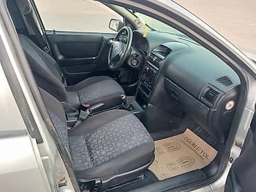 tavan ventilator: Opel Astra Caravan (estate) – gümüşü rəngdə, 5 qapı, geniş baqajlı və — 2