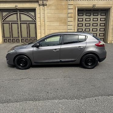 Renault: Renault Megane III hatchback - Korpus: 5 qapılı hatchback — 4