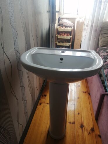 özü yapışan oboy: Ayaqüstü (piyedestal) mərmərsayağı keramik lavabo - Brend: Turkuaz