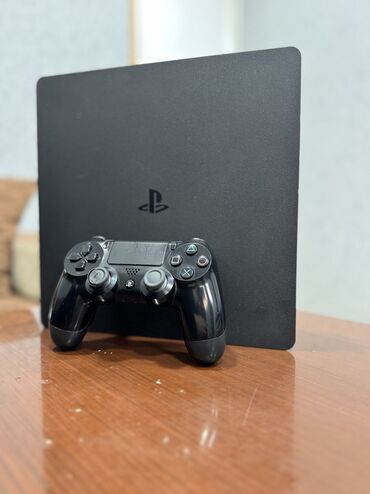 ikinci el playstation: Playstation 4 slim 1ədəd pult 500 gb yaddaş Plomba yerində acilmayib