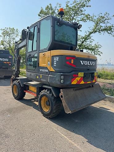 2022: Экскаватор, Volvo, 2022 г., Колесный — 3