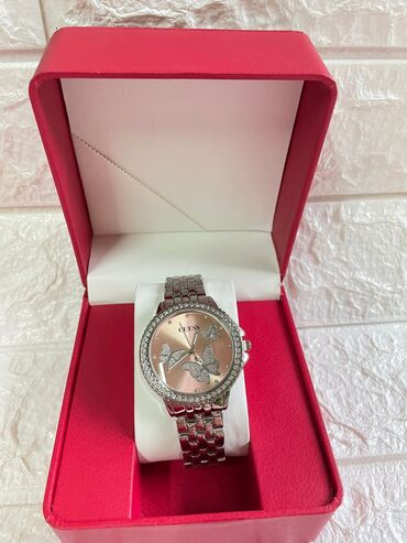 Ručni satovi: Cena: 3100 (sa kutijom)
Cena:2600 (bez kutije) ✨ — 22
