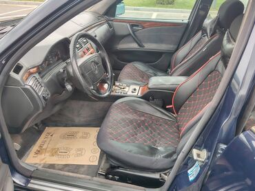 Mercedes-Benz: Mercedes-Benz E 220: 2.2 l | 1999 il Sedan — 10